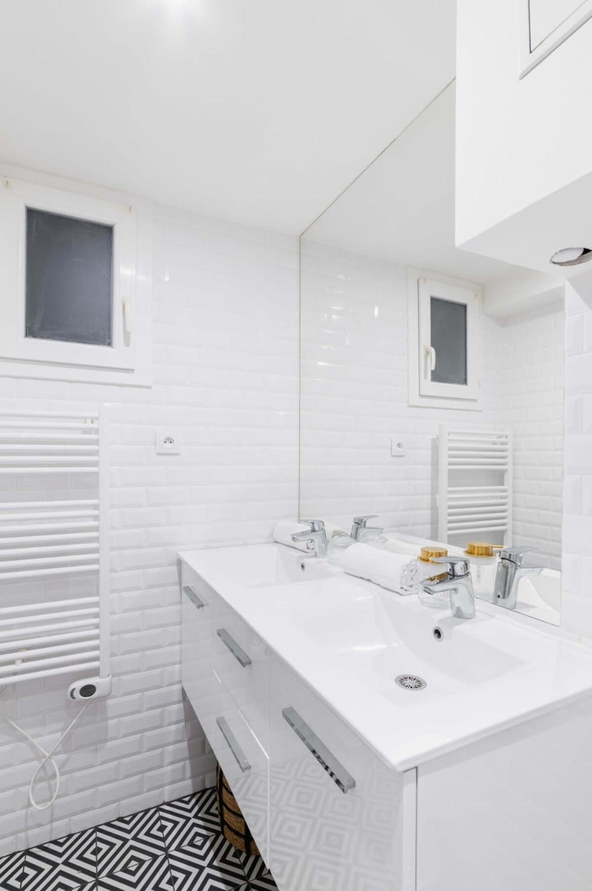 Jolie 2 Pieces 35M2 Bien Equipee 4P - Paris 20 - Flat-Guest Leilighet Eksteriør bilde